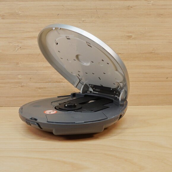 Philips AZT3202 Portable CD Player with FM Tuner - Picture 7 of 7